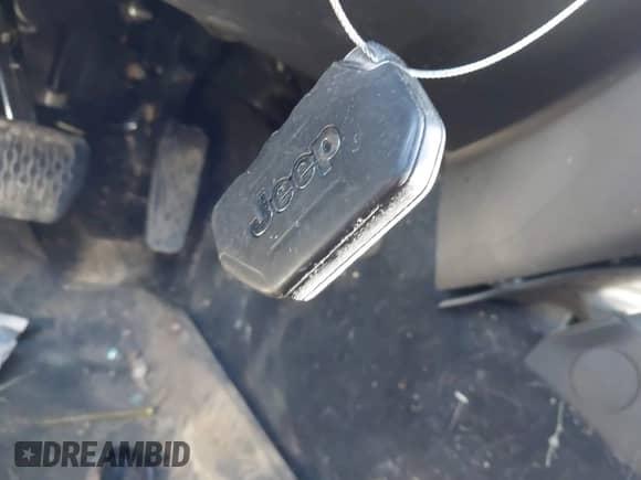 2022 Jeep Wrangler Unlimited Rubicon with VIN 1C4JJXR64NW238262, listed as a IAAI auction lot 41705974 with 31,568 mi miles and . Bid and sale history available at DreamBid. Image 11.