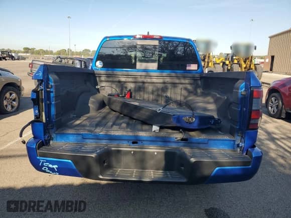 2024 Nissan Frontier Pro-4X with VIN 1N6ED1EK0RN620130, listed as a Copart auction lot 71880475 with 4,013 mi miles and Salvage title. Bid and sale history available at DreamBid. Image 6.