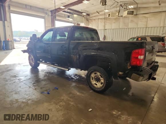 2008 Chevrolet Silverado 2500HD Work Truck с VIN 1GCHK23618F183569, выставлен на аукционе Copart как лот 81127415 с пробегом 426 528 миль миль и На запчасти • Non repairable. История ставок и продаж доступна на DreamBid. Изображение 2.