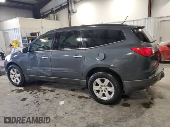 2009 Chevrolet Traverse 2LT with VIN 1GNEV23D79S100316, listed as a Copart auction lot 60281365 with 196,985 mi miles and Salvage title. Bid and sale history available at DreamBid. Image 2.