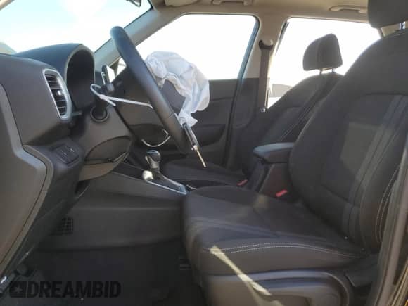 2023 Hyundai Venue SEL with VIN KMHRC8A37PU269522, listed as a Copart auction lot 76912024 with 4,718 mi miles and Salvage title. Bid and sale history available at DreamBid. Image 7.