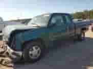1998 GMC Sierra 1500 z VIN 1GTEC19W4WE521888, wystawiony jako Copart lot #53161505 z przebiegiem 985 004 mil mil oraz Szkoda całkowita • Salvage title. Historia ofert i sprzedaży dostępna na DreamBid. Obrazek 1.