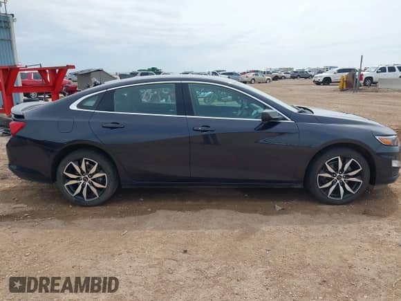 2023 Chevrolet Malibu RS с VIN 1G1ZG5ST5PF123719, выставлен на аукционе IAAI как лот 42604880 с пробегом 75 215 миль миль и . История ставок и продаж доступна на DreamBid. Изображение 13.