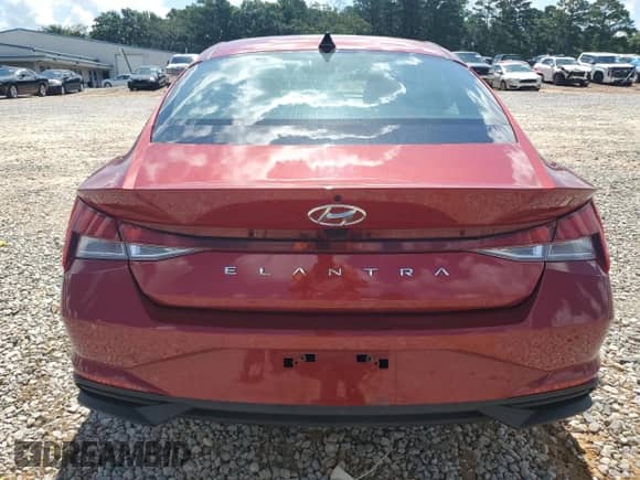 2023 Hyundai Elantra SE with VIN KMHLL4AG7PU582720, listed as a Copart auction lot 64018215 with 28,581 mi miles and Salvage title. Bid and sale history available at DreamBid. Image 6.
