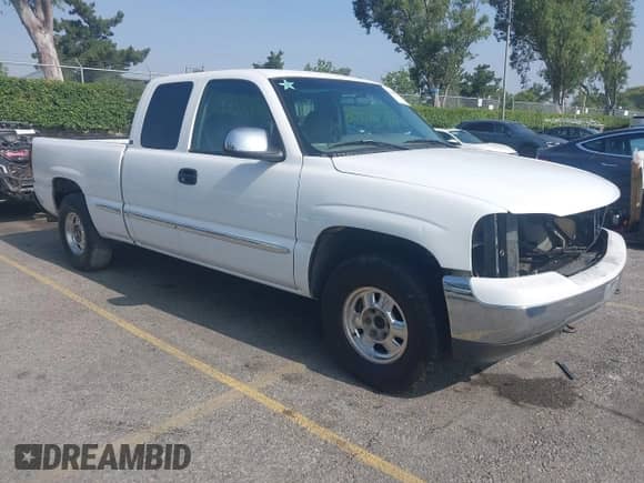 2000 GMC Sierra 1500 SLE z VIN 1GTEC19T0YZ300810, wystawiony jako IAAI lot #42471227 z przebiegiem Nie podano mil oraz . Historia ofert i sprzedaży dostępna na DreamBid. Obrazek 1.