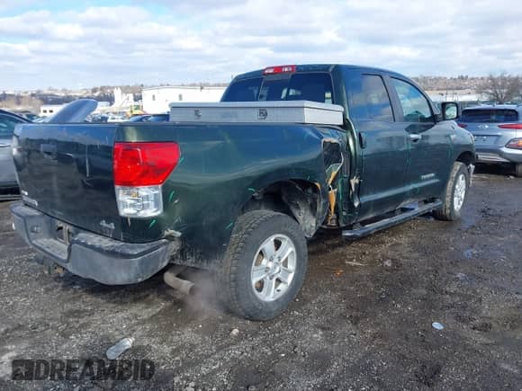 2011 Toyota Tundra с VIN 5TFUY5F10BX165953, выставлен на аукционе IAAI как лот 41533552 с пробегом 300 586 миль миль и . История ставок и продаж доступна на DreamBid. Изображение 4.