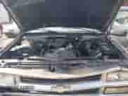 1999 Chevrolet Suburban z VIN 3GNEC16R4XG191802, wystawiony jako IAAI lot #42800207 z przebiegiem 260 237 mil mil oraz . Historia ofert i sprzedaży dostępna na DreamBid. Obrazek 10.