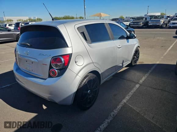 2012 Chevrolet Sonic LT с VIN 1G1JC6SB6C4216079, выставлен на аукционе Copart как лот 87776615 с пробегом 86 849 миль миль и Чистый • Clean title. История ставок и продаж доступна на DreamBid. Изображение 4.