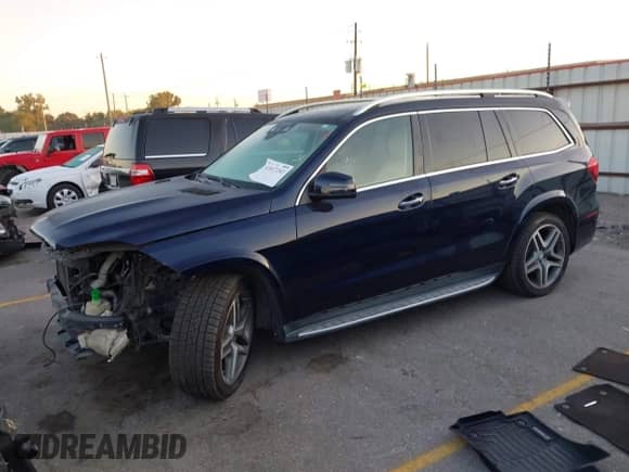 2017 Mercedes-Benz GLS 550 z VIN 4JGDF7DE8HA838938, wystawiony jako IAAI lot #43417243 z przebiegiem 114 511 mil mil oraz . Historia ofert i sprzedaży dostępna na DreamBid. Obrazek 2.