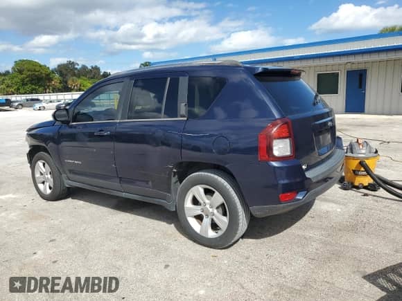 2014 Jeep Compass Sport z VIN 1C4NJCBB3ED679460, wystawiony jako Copart lot #87197415 z przebiegiem 117 309 mil mil oraz Szkoda całkowita • Salvage title. Historia ofert i sprzedaży dostępna na DreamBid. Obrazek 2.