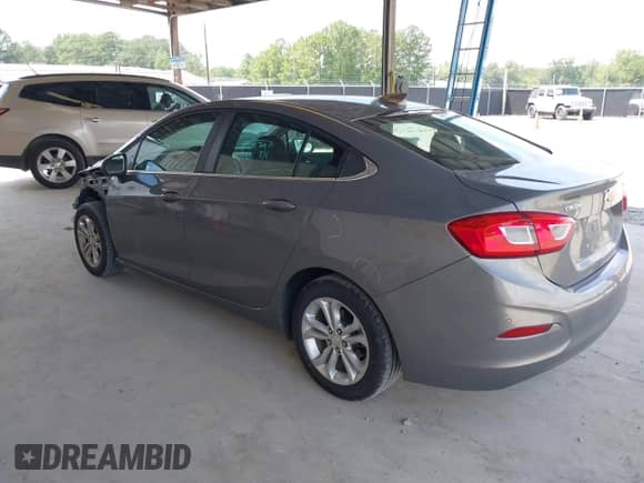 2019 Chevrolet Cruze LT с VIN 1G1BE5SM2K7133773, выставлен на аукционе IAAI как лот 43041002 с пробегом 71 161 миль миль и . История ставок и продаж доступна на DreamBid. Изображение 3.