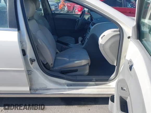 2011 Chevrolet Malibu 2LT с VIN 1G1ZD5E72BF388176, выставлен на аукционе IAAI как лот 42619923 с пробегом 78 556 миль миль и . История ставок и продаж доступна на DreamBid. Изображение 5.