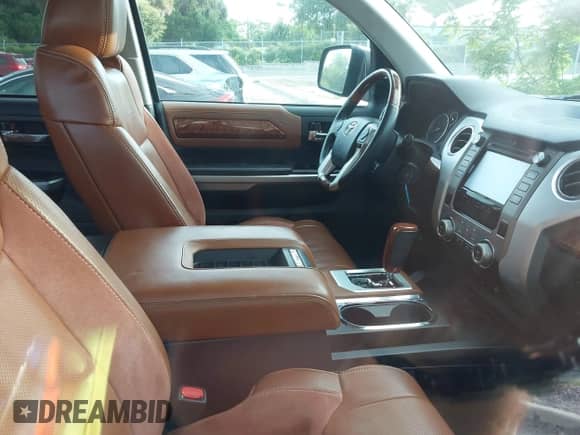 2016 Toyota Tundra Platinum with VIN 5TFGW5F15GX206832, listed as a IAAI auction lot 42657689 with 101,462 mi miles and . Bid and sale history available at DreamBid. Image 5.