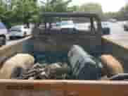 1984 Chevrolet Silverado 1500 z VIN 1GCEK14D4EF383867, wystawiony jako Copart lot #68615474 z przebiegiem Nie podano mil oraz Szkoda całkowita • Salvage title. Historia ofert i sprzedaży dostępna na DreamBid. Obrazek 10.