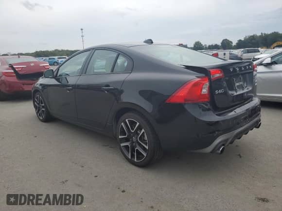 2017 Volvo S60 Dynamic с VIN YV140MTL0H2430684, выставлен на аукционе Copart как лот 81519435 с пробегом 76 860 миль миль и Списание • Salvage title. История ставок и продаж доступна на DreamBid. Изображение 2.