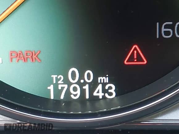 2015 Volvo S60 T5 Premier с VIN YV1612TK4F1345481, выставлен на аукционе IAAI как лот 43141748 с пробегом 179 143 миль миль и . История ставок и продаж доступна на DreamBid. Изображение 15.