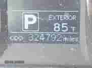 2017 Toyota Sienna L z VIN 5TDZZ3DC7HS819101, wystawiony jako IAAI lot #42232667 z przebiegiem 329 000 mil mil oraz . Historia ofert i sprzedaży dostępna na DreamBid. Obrazek 15.