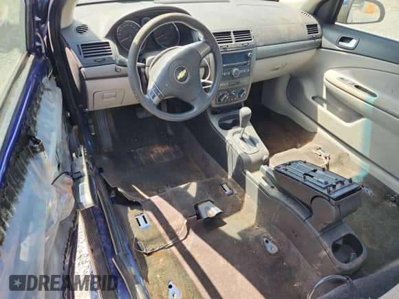 2007 Chevrolet Cobalt LT z VIN 1G1AL15F477191205, wystawiony jako Copart lot #70462435 z przebiegiem Nie podano mil oraz Szkoda całkowita • Salvage title. Historia ofert i sprzedaży dostępna na DreamBid. Obrazek 8.