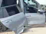 2021 Chevrolet Tahoe LT z VIN 1GNSKNKD9MR240236, wystawiony jako IAAI lot #42302155 z przebiegiem 84 897 mil mil oraz . Historia ofert i sprzedaży dostępna na DreamBid. Obrazek 12.