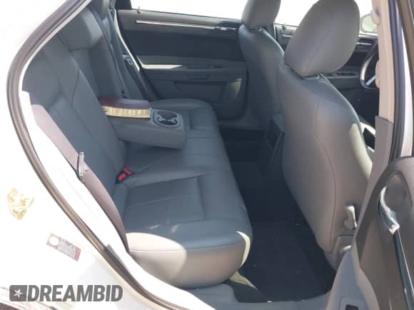 2005 Chrysler 300 Touring с VIN 2C3AA53G15H102681, выставлен на аукционе IAAI как лот 43170338 с пробегом 39 984 миль миль и . История ставок и продаж доступна на DreamBid. Изображение 8.