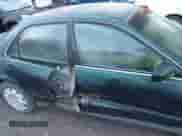 1998 Honda Accord LX z VIN 1HGCG5645WA225339, wystawiony jako IAAI lot #43502271 z przebiegiem 248 446 mil mil oraz . Historia ofert i sprzedaży dostępna na DreamBid. Obrazek 6.