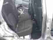 2021 Mitsubishi Outlander ES z VIN JA4ARUAU9MU032344, wystawiony jako IAAI lot #42243380 z przebiegiem 67 896 mil mil oraz . Historia ofert i sprzedaży dostępna na DreamBid. Obrazek 8.