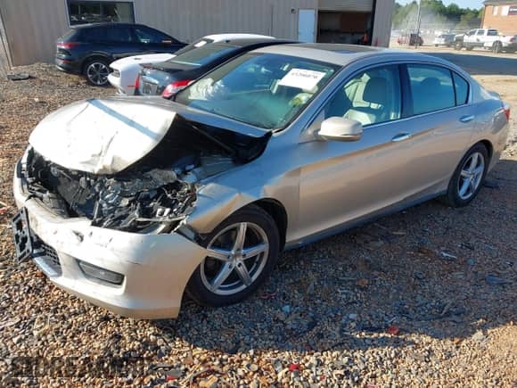 2015 Honda Accord EX-L with VIN 1HGCR3F86FA005354, listed as a IAAI auction lot 43206070 with 155,158 mi miles and . Bid and sale history available at DreamBid. Image 2.