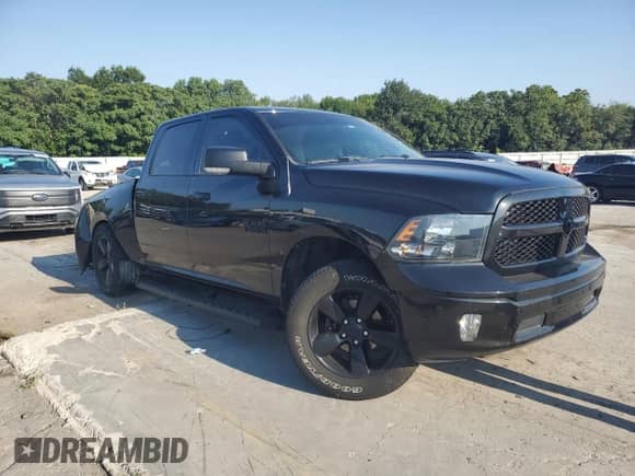 2018 Ram 1500 Big Horn z VIN 1C6RR7LG6JS260110, wystawiony jako Copart lot #67956055 z przebiegiem 76 042 mil mil oraz Szkoda całkowita • Salvage title. Historia ofert i sprzedaży dostępna na DreamBid. Obrazek 4.
