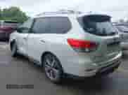 2014 Nissan Pathfinder S z VIN 5N1AR2MM7EC638279, wystawiony jako IAAI lot #42354861 z przebiegiem 160 382 mil mil oraz . Historia ofert i sprzedaży dostępna na DreamBid. Obrazek 3.