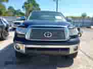 2013 Toyota Tundra Limited с VIN 5TFHW5F18DX298812, выставлен на аукционе IAAI как лот 43409834 с пробегом 304 727 миль миль и . История ставок и продаж доступна на DreamBid. Изображение 12.
