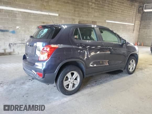 2019 Chevrolet Trax LS with VIN 3GNCJNSB1KL266971, listed as a Copart auction lot 80257595 with 45,643 mi miles and Salvage title. Bid and sale history available at DreamBid. Image 3.