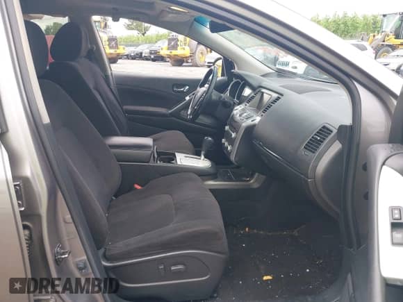 2011 Nissan Murano SL with VIN JN8AZ1MW3BW181761, listed as a IAAI auction lot 42198941 with 135,150 mi miles and . Bid and sale history available at DreamBid. Image 5.