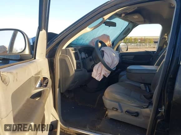 2008 Dodge 1500 SLT с VIN 1D7HU18208J234508, выставлен на аукционе IAAI как лот 43366600 с пробегом 106 454 миль миль и . История ставок и продаж доступна на DreamBid. Изображение 5.