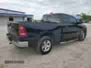 2019 Ram 1500 Big Horn z VIN 1C6RREBT1KN568353, wystawiony jako Copart lot #70502935 z przebiegiem 36 914 mil mil oraz Szkoda całkowita • Salvage title. Historia ofert i sprzedaży dostępna na DreamBid. Obrazek 3.