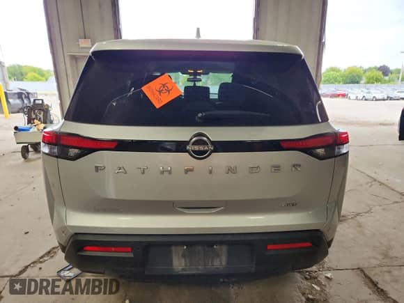 2022 Nissan Pathfinder S with VIN 5N1DR3AC5NC225579, listed as a Copart auction lot 69977475 with 76,673 mi miles and Non repairable. Bid and sale history available at DreamBid. Image 6.