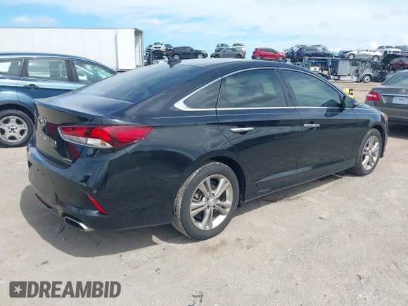 2019 Hyundai Sonata Sport с VIN 5NPE34AF2KH819993, выставлен на аукционе IAAI как лот 43233117 с пробегом 30 970 миль миль и . История ставок и продаж доступна на DreamBid. Изображение 4.