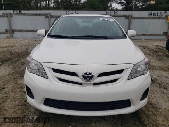 2011 Toyota Corolla L with VIN 2T1BU4EE5BC730780, listed as a Copart auction lot 84471065 with 145,780 mi miles and Salvage title. Bid and sale history available at DreamBid. Image 5.