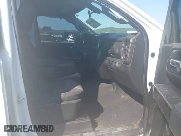 2020 Chevrolet Silverado 1500 LT with VIN 1GCRYDED9LZ261744, listed as a IAAI auction lot 43167474 with 96,060 mi miles and . Bid and sale history available at DreamBid. Image 5.