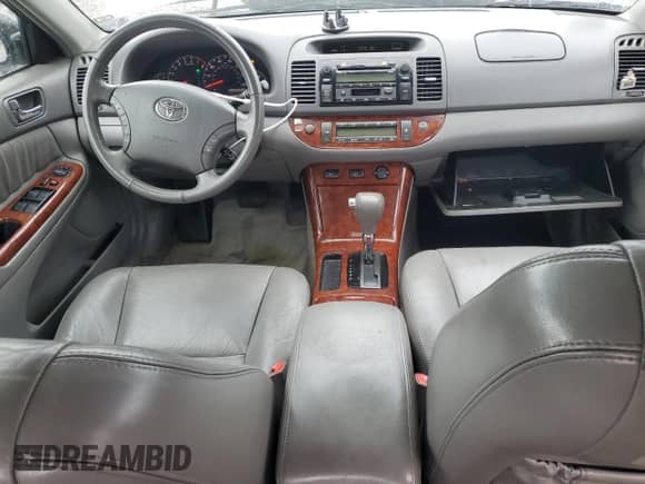 2005 Toyota Camry XLE with VIN 4T1BF30K15U082567, listed as a Copart auction lot 85659335 with 223,033 mi miles and Clean title. Bid and sale history available at DreamBid. Image 8.