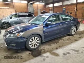 2013 Honda Accord EX-L z VIN 1HGCR2F8XDA268485, wystawiony jako Copart lot #82707435 z przebiegiem 166 127 mil mil oraz Szkoda całkowita • Salvage title. Historia ofert i sprzedaży dostępna na DreamBid. Obrazek 1.