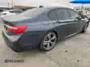 2017 BMW 7 Series 740i с VIN WBA7E2C34HG740975, выставлен на аукционе Copart как лот 71019405 с пробегом 90 805 миль миль и Списание • Salvage title. История ставок и продаж доступна на DreamBid. Изображение 3.
