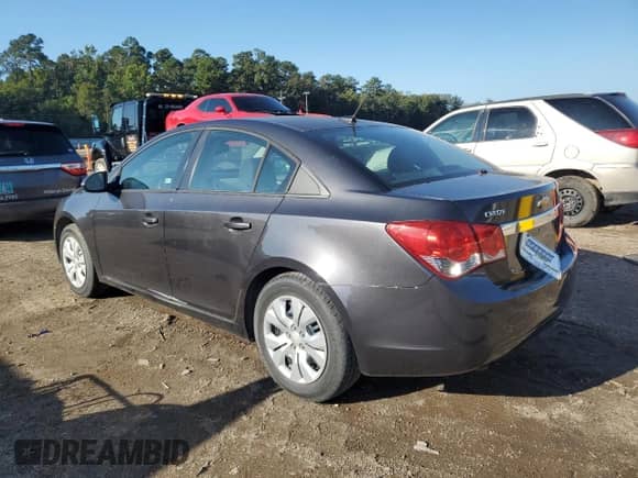 2014 Chevrolet Cruze LS with VIN 1G1PA5SHXE7226503, listed as a Copart auction lot 84429855 with 96,087 mi miles and Clean title. Bid and sale history available at DreamBid. Image 2.