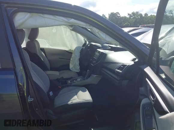 2022 Subaru Forester z VIN JF2SKAAC3NH503999, wystawiony jako IAAI lot #42373622 z przebiegiem 18 430 mil mil oraz . Historia ofert i sprzedaży dostępna na DreamBid. Obrazek 5.