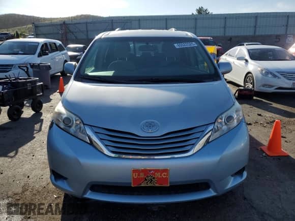 2015 Toyota Sienna LE AAS with VIN 5TDKK3DC7FS591099, listed as a Copart auction lot 65522525 with 174,792 mi miles and Salvage title. Bid and sale history available at DreamBid. Image 5.
