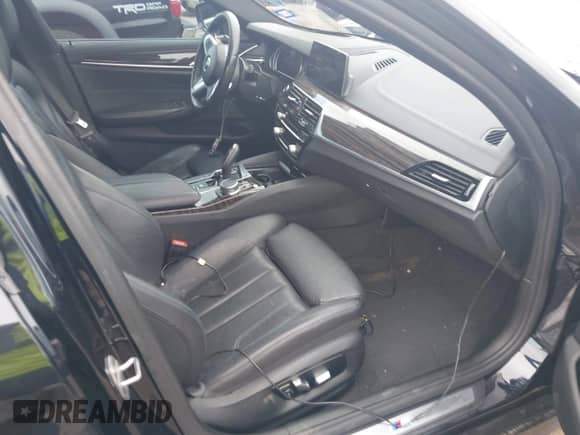 2017 BMW 5 Series 540i с VIN WBAJE5C39HG917432, выставлен на аукционе IAAI как лот 42420453 с пробегом 106 049 миль миль и . История ставок и продаж доступна на DreamBid. Изображение 5.