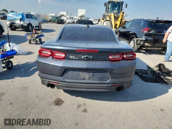 2020 Chevrolet Camaro 1LS z VIN 1G1FB1RX3L0134640, wystawiony jako Copart lot #80821515 z przebiegiem Nie podano mil oraz Szkoda całkowita • Salvage title. Historia ofert i sprzedaży dostępna na DreamBid. Obrazek 6.