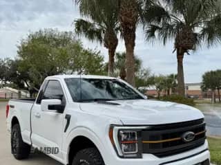 2023 Ford F-150 XL с VIN 1FTMF1C57PKE38493, выставлен на аукционе Copart как лот 87087205 с пробегом 8 793 миль миль и Чистый • Clean title. История ставок и продаж доступна на DreamBid. Изображение 1.