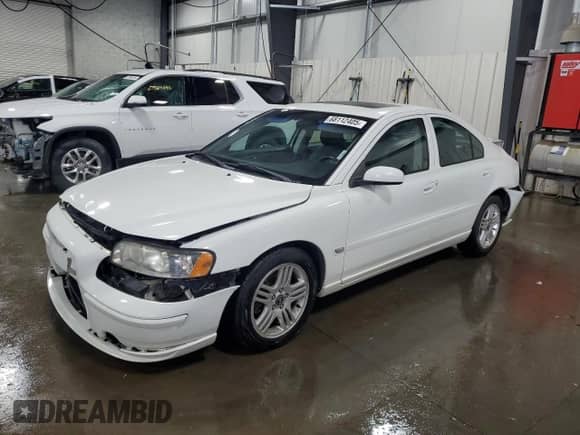 2006 Volvo S60 2.5L Turbo с VIN YV1RS592362557172, выставлен на аукционе Copart как лот 68112405 с пробегом 142 387 миль миль и Списание • Salvage title. История ставок и продаж доступна на DreamBid. Изображение 1.