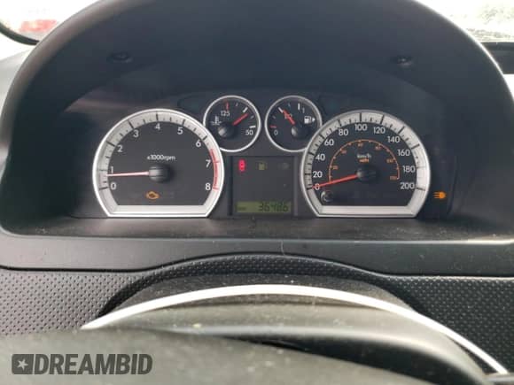 2010 Chevrolet Aveo 2LT z VIN 3G1TC5DE2AL113999, wystawiony jako Copart lot #65384414 z przebiegiem 36 486 mil mil oraz Czysty tytuł • Clean title. Historia ofert i sprzedaży dostępna na DreamBid. Obrazek 9.