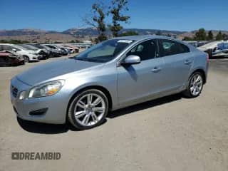 2011 Volvo S60 с VIN YV1902FH3B2005789, выставлен на аукционе Copart как лот 65871565 с пробегом 67 313 миль миль и Списание • Salvage title. История ставок и продаж доступна на DreamBid. Изображение 1.